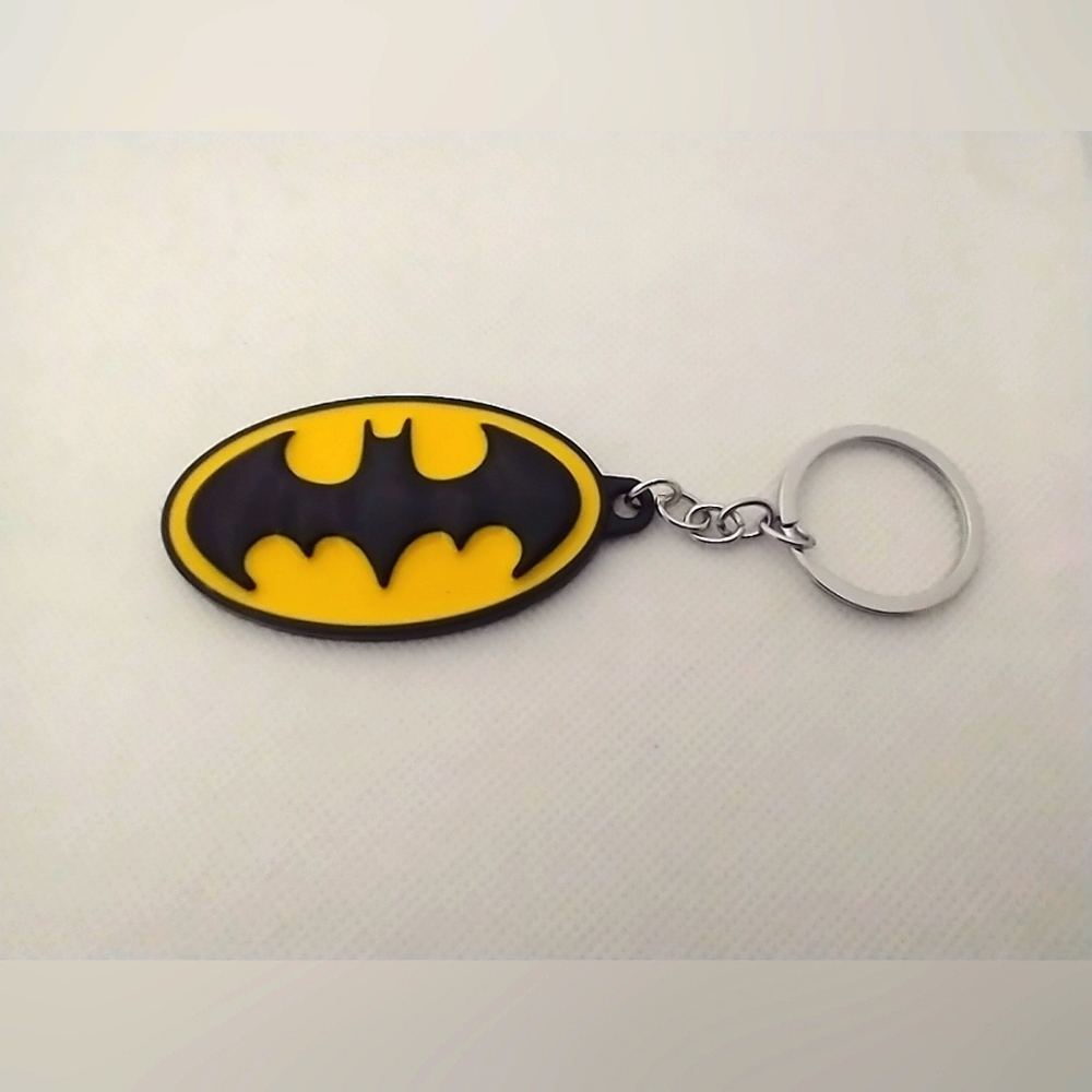 🧁 3/$30 Batman Symbol Keychain NEW